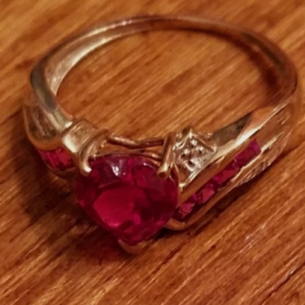 10k❣️Real Yellow Gold ❤️Ruby Ring ❤️❤️❤️❤️❤️❤️❤️❤️❤️❤️ - Picture 3 of 4